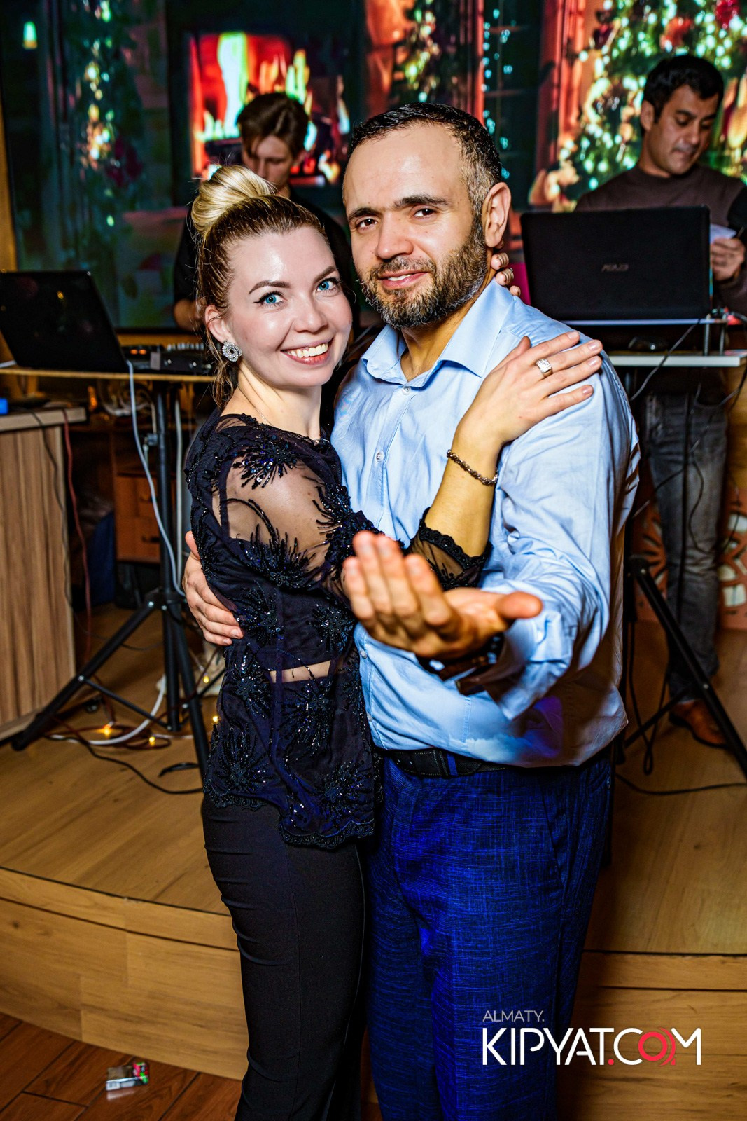 ГРУЗИНСКИЙ ДВОР НА КАБАНБАЙ БАТЫРА. КИПЯТКОМ АЛМАТЫ!