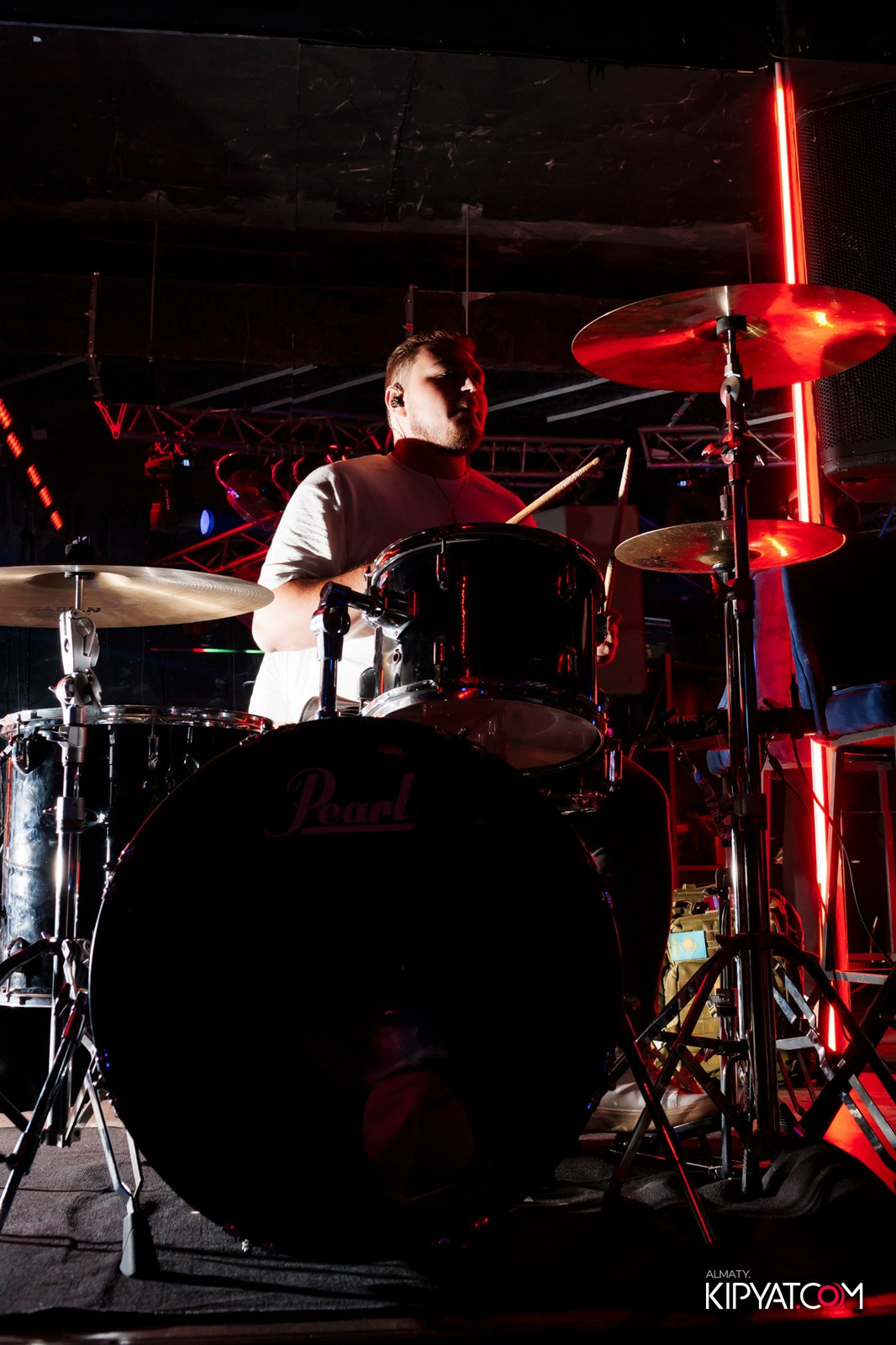 НОЧНОЙ КЛУБ ICON. КИПЯТКОМ АЛМАТЫ!