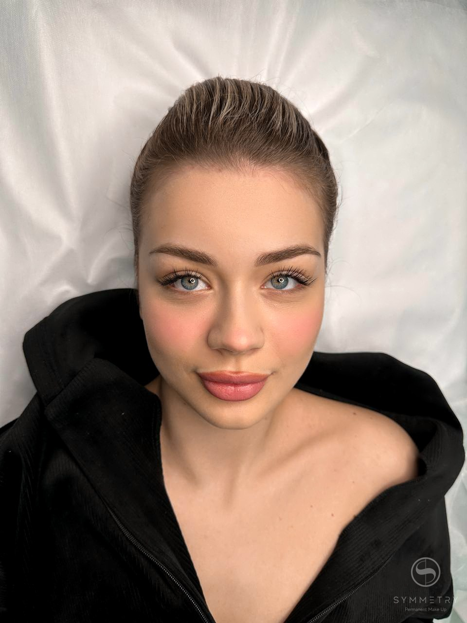 Элла. Студия перманентного макияжа, косметологии и массажа SYMMETRY в Москве, м. Киевская