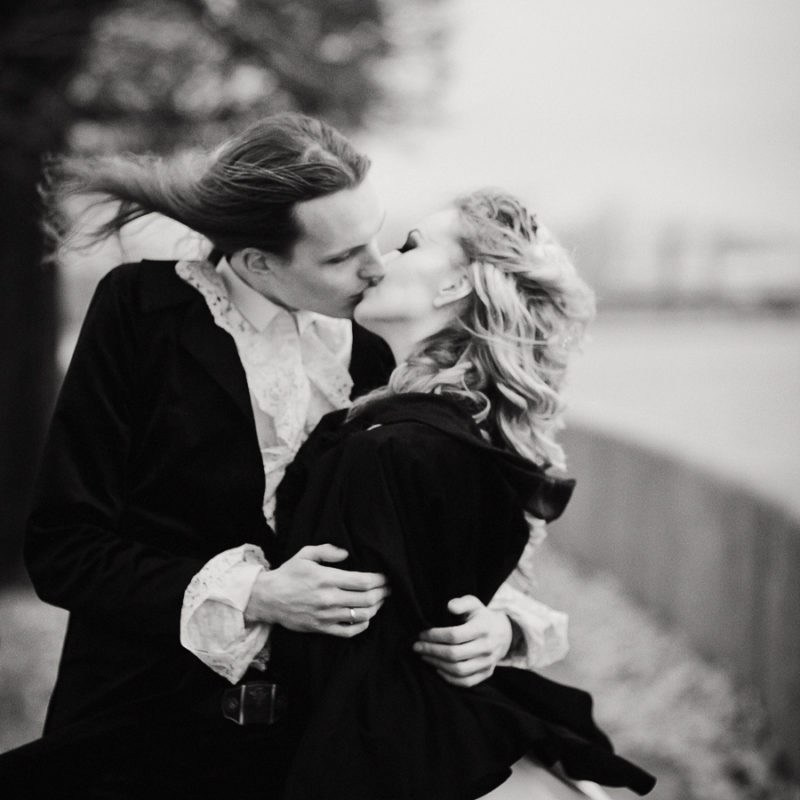 Свадебная фотосессия в стиле Готика. фотограф на свадьбу, стильные фото свадьбы, фотограф на свадьбу в спб, готическая фотосессия, правильные готы, стиль готика, готический фотограф спб, антуражная фотосессия, свадебное платье спб салон, костюм на свадьбу спб жених, платье невесты купить спб