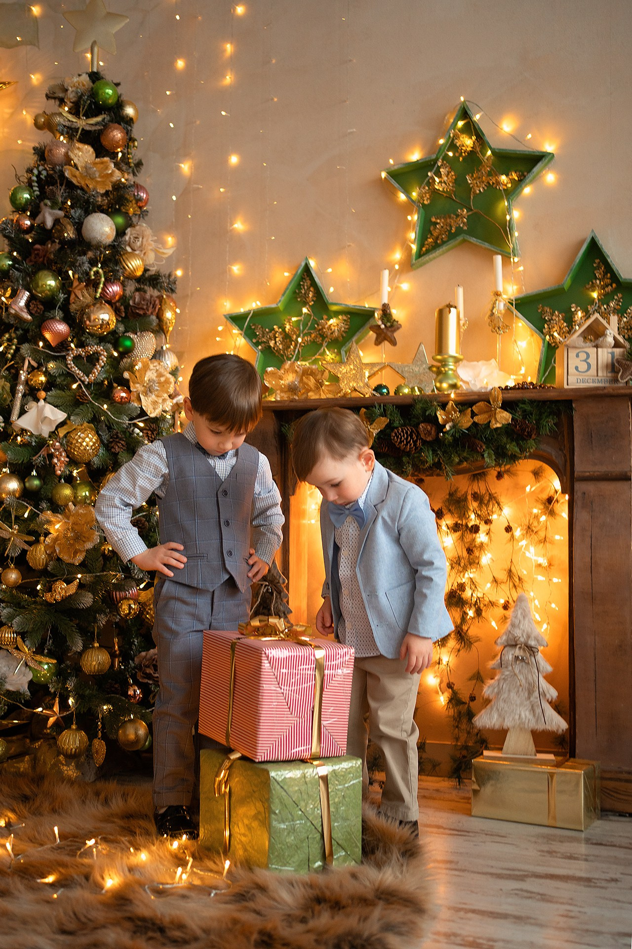 Новогодняя семейная фотосессия в студии Cocoon. Семейный и детский фотограф в Москве Екатерина Офицерова