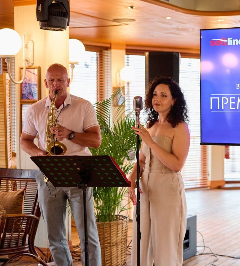 Ведущий на корпоратив Москва Саксофонист недорого топ ведущий. Свадебный ведущий в Москве Саксофон на свадьбу