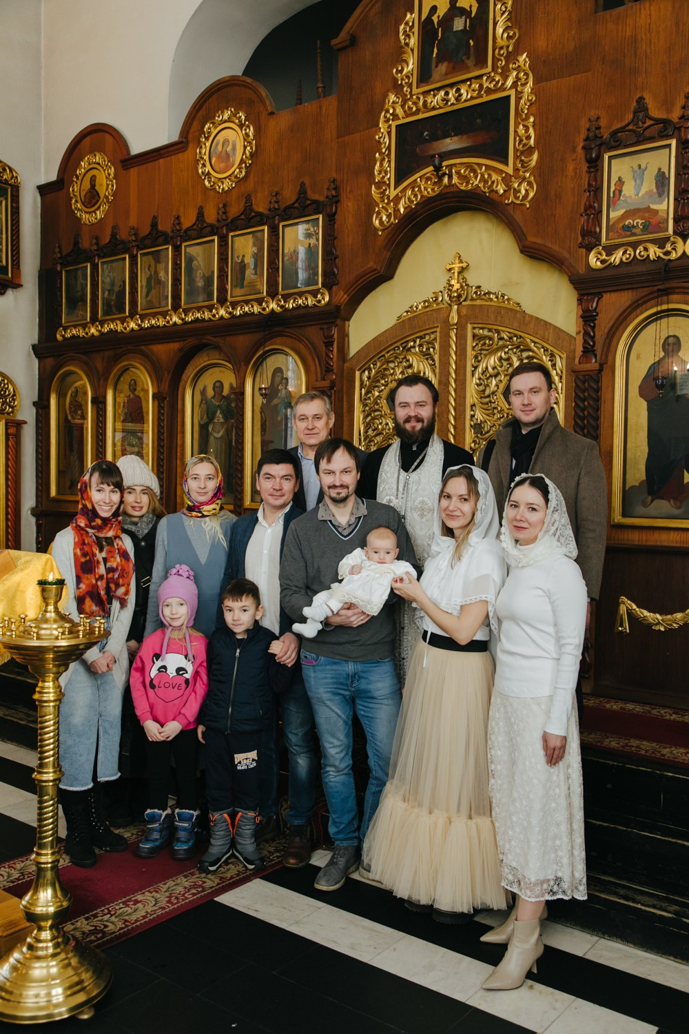 Крещение малыша Церковь Георгия Победоносца на Средней Рогатке. Фотограф крещение венчание в Петербурге! Помогает подобрать храм и посоветовал душевного батюшку в СПб