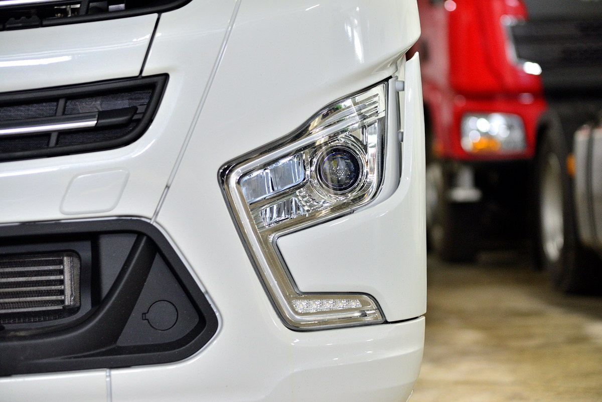 Центр технического обслуживания. Фотограф Сергей Сергеев