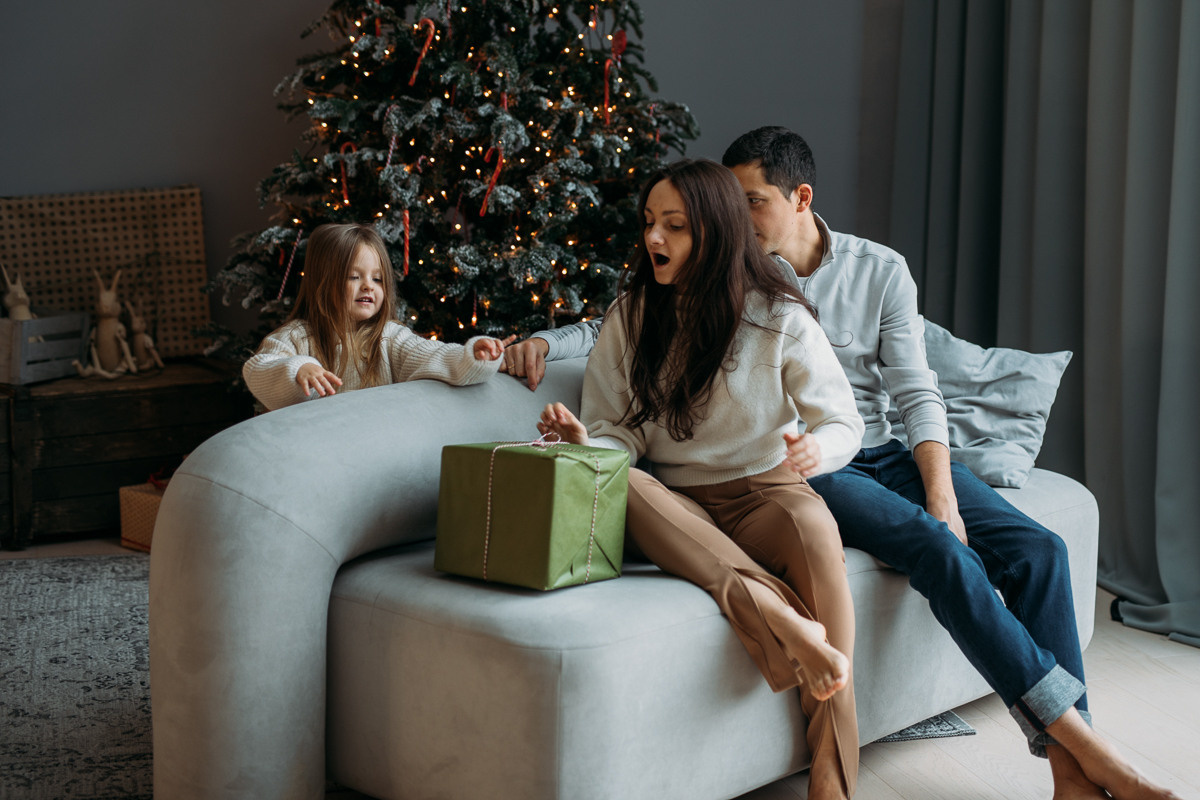 Анонс: АНЯ, МАША, ДАНИЛ NEW YEARS. Фотограф Наташа Румянцева