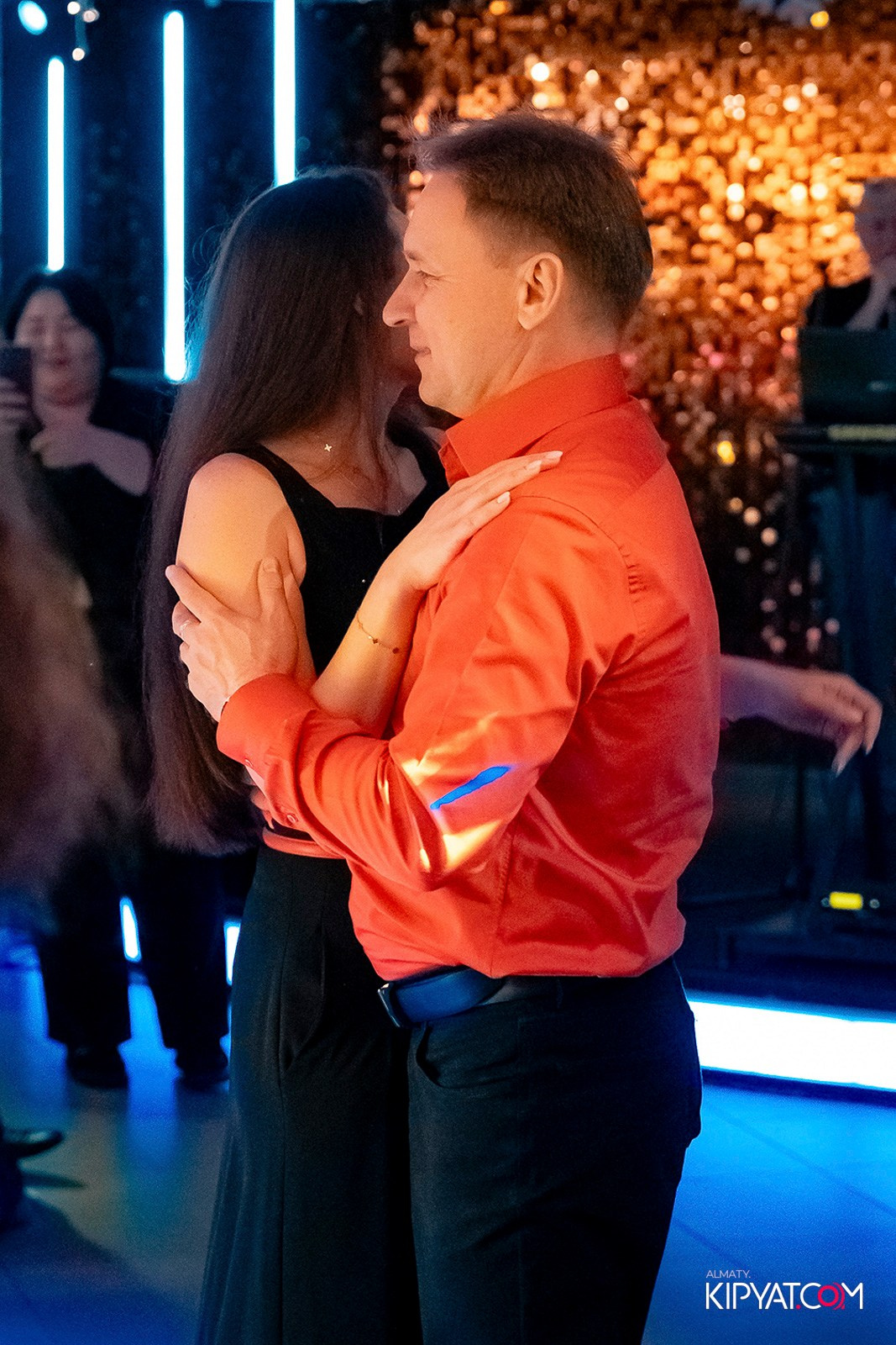 КАФЕ АЙНУР. КИПЯТКОМ АЛМАТЫ! Фотосъемка мероприятий в Алматы