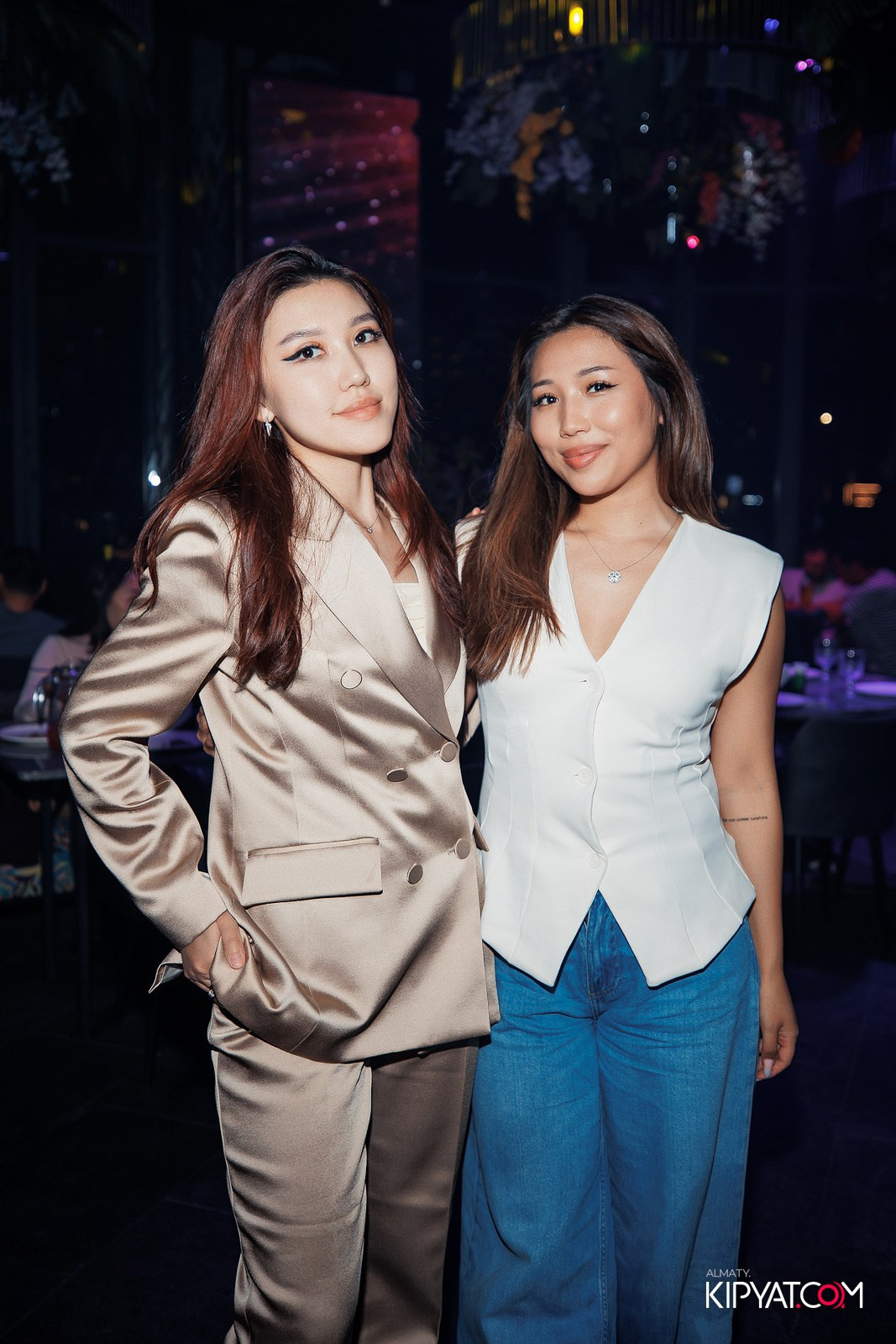 FRIENDS BAR & TERRACE. КИПЯТКОМ АЛМАТЫ!