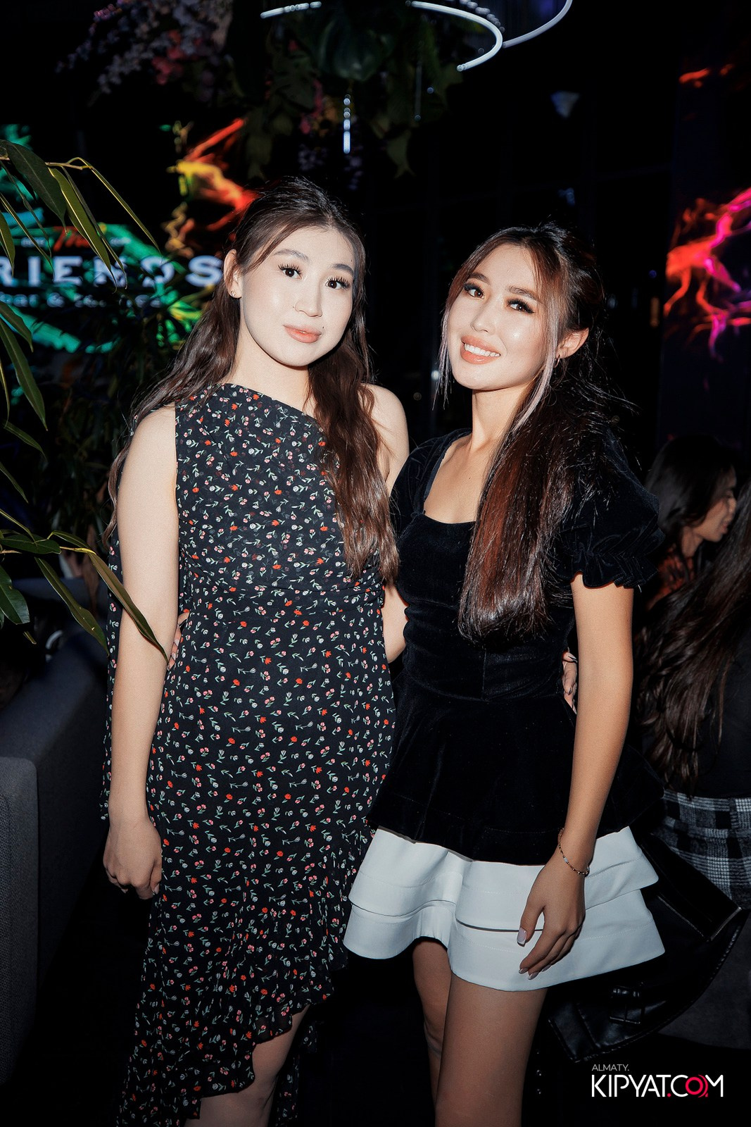 FRIENDS BAR & TERRACE. КИПЯТКОМ АЛМАТЫ!