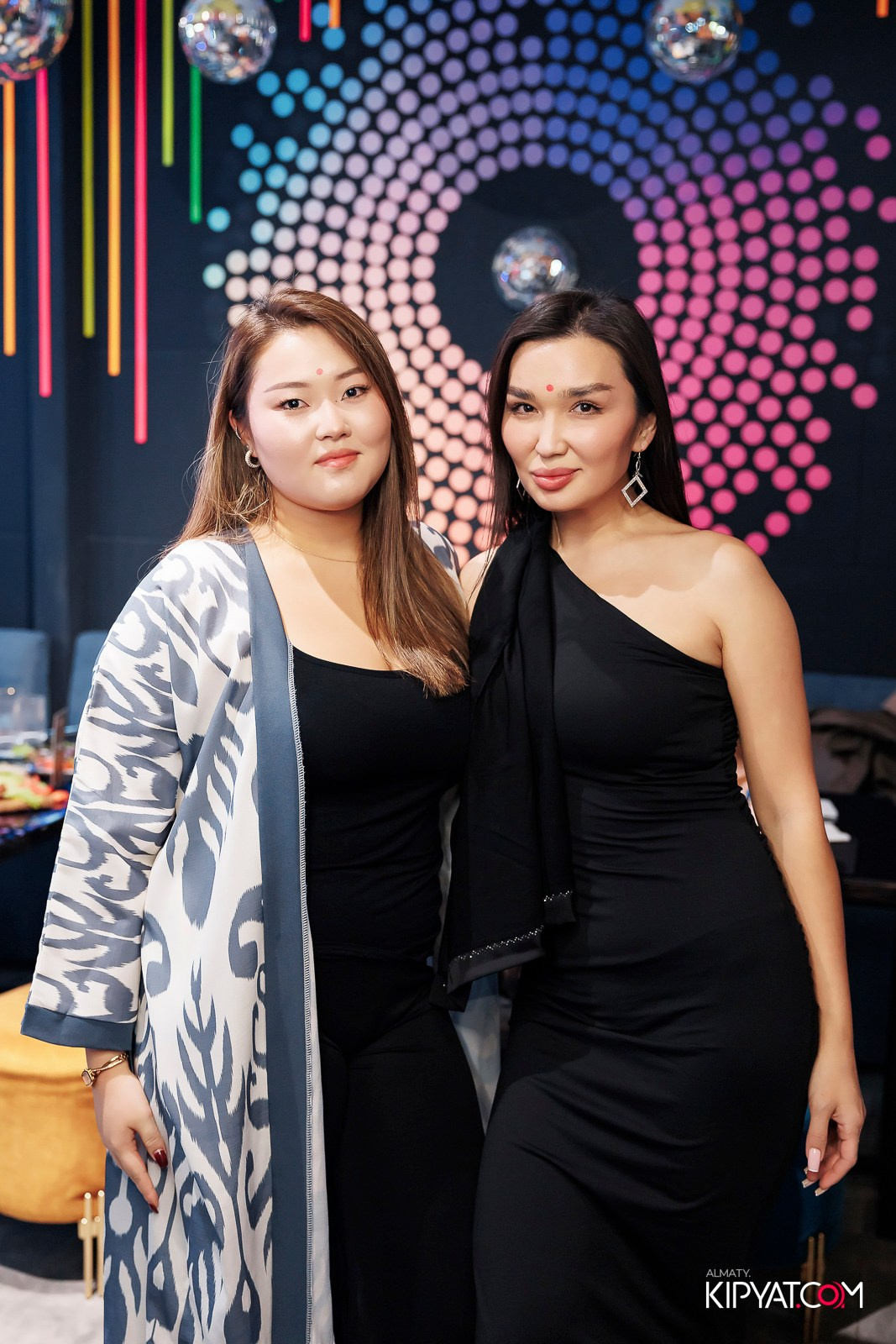 ЗАЯ, НА БИС. КИПЯТКОМ АЛМАТЫ!