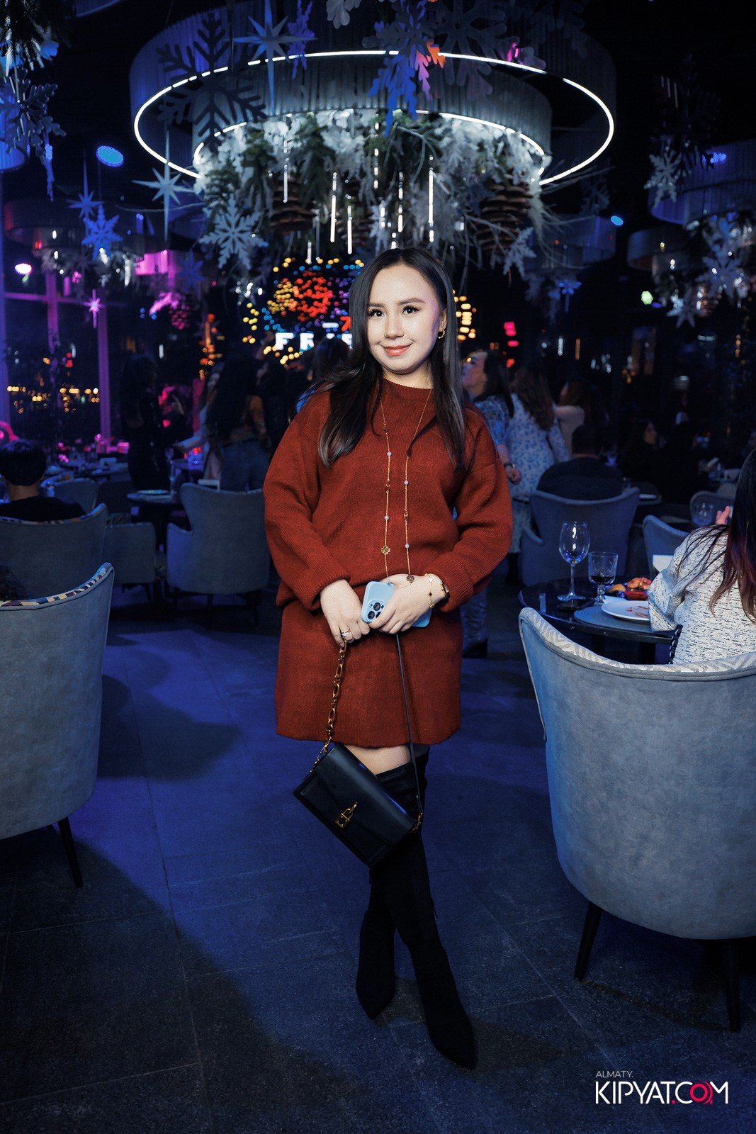 FRIENDS BAR & TERRACE. КИПЯТКОМ АЛМАТЫ!