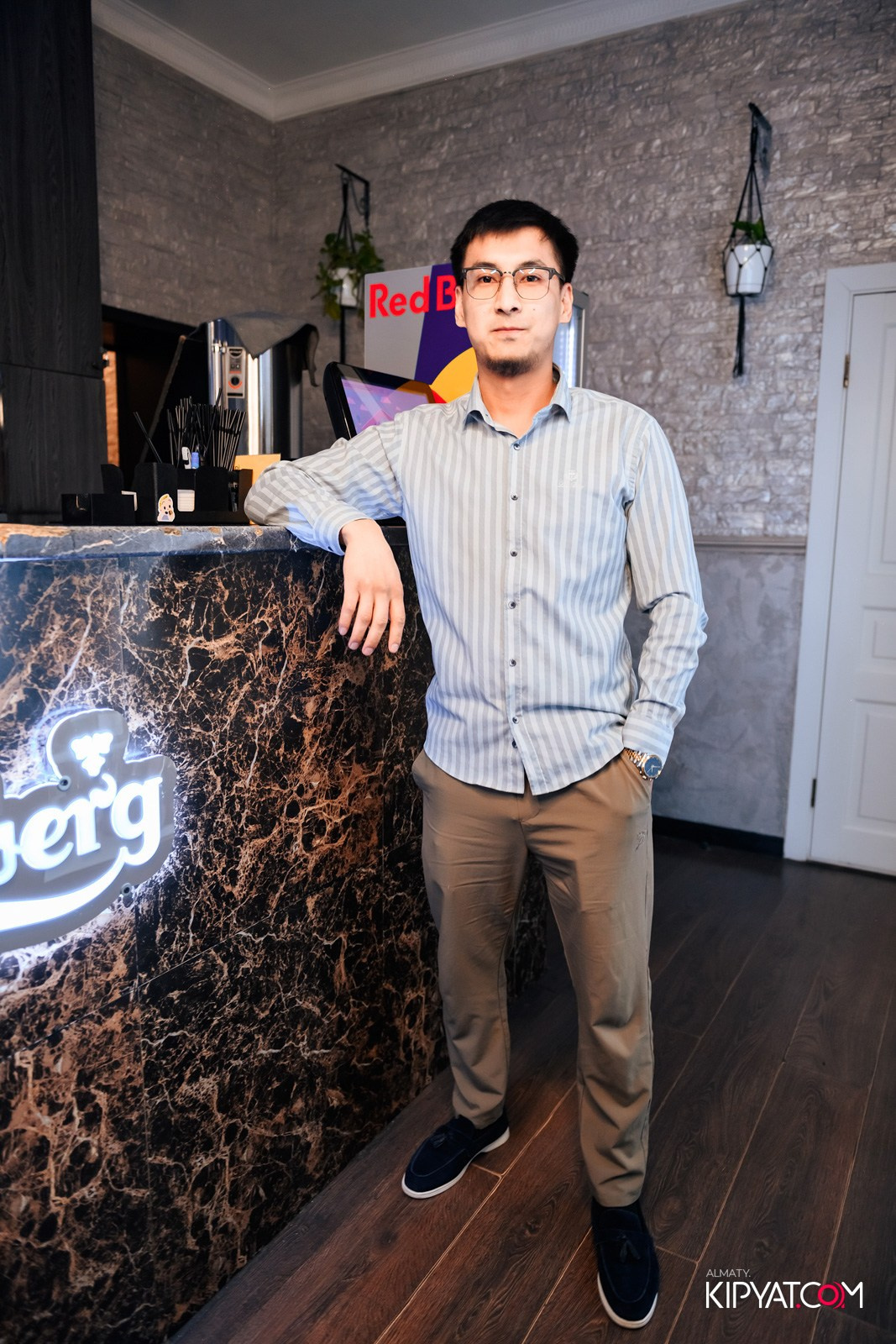 УХО И МЕДВЕДЬ НА ГАГАРИНА. КИПЯТКОМ АЛМАТЫ!