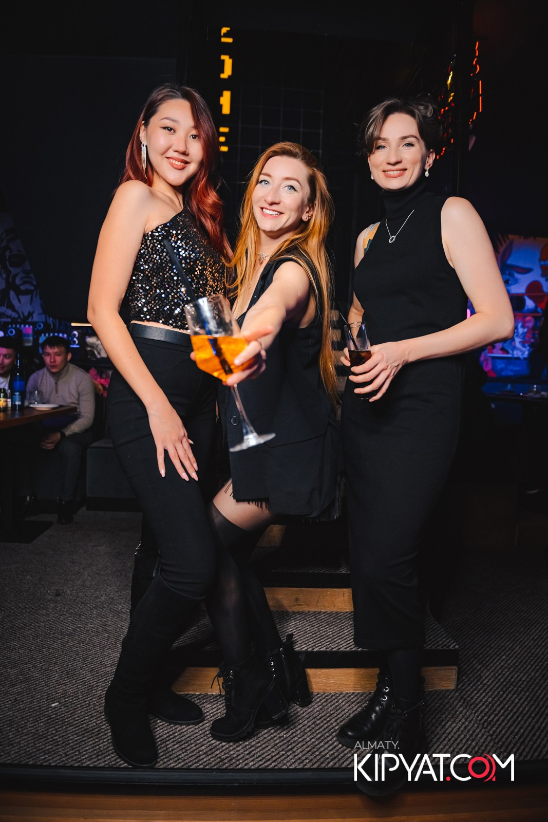 SANTA BARBARA — SPECIAL QUEST МИТЯ ФОМИН. КИПЯТКОМ АЛМАТЫ!