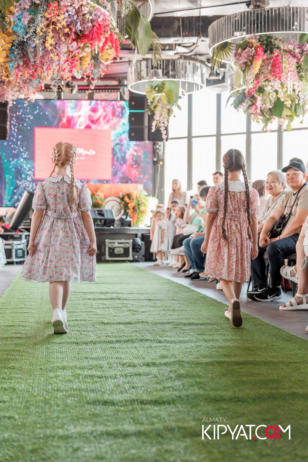 PROM KIDS FASHION SHOW. КИПЯТКОМ АЛМАТЫ!