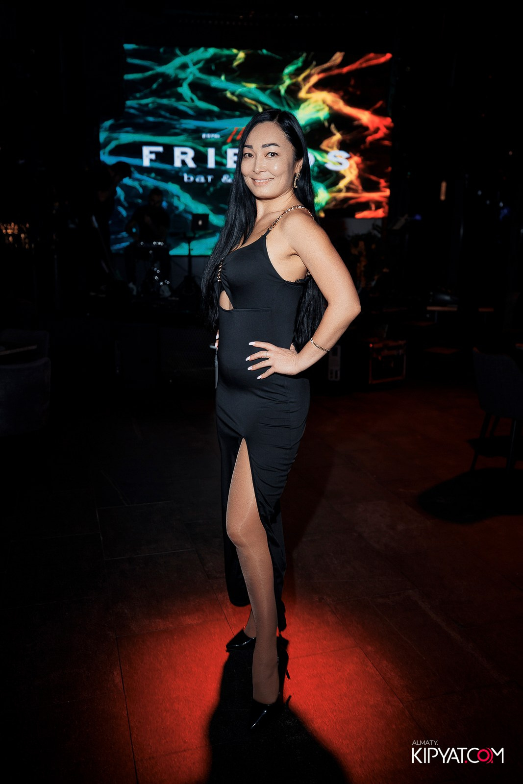 FRIENDS BAR & TERRACE. КИПЯТКОМ АЛМАТЫ! Фотосъемка мероприятий в Алматы
