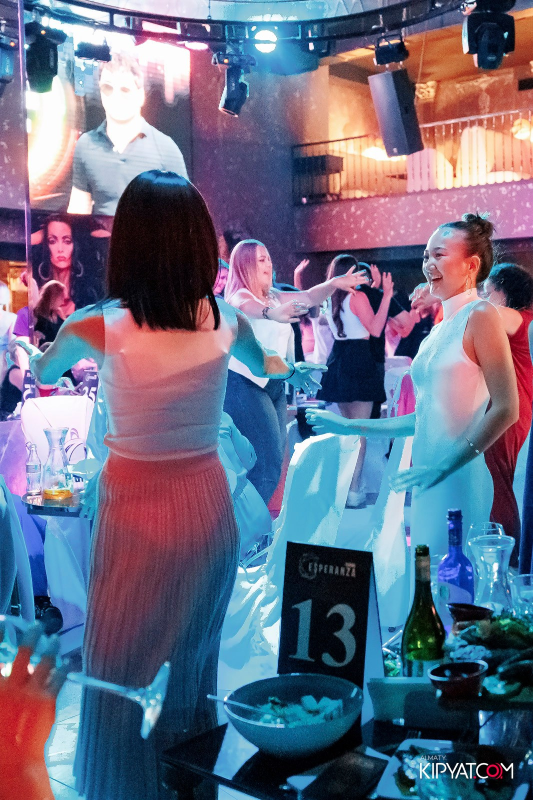 МУЗЫКАЛЬНОЕ ЛОТО В HIT RETRO. КИПЯТКОМ АЛМАТЫ!