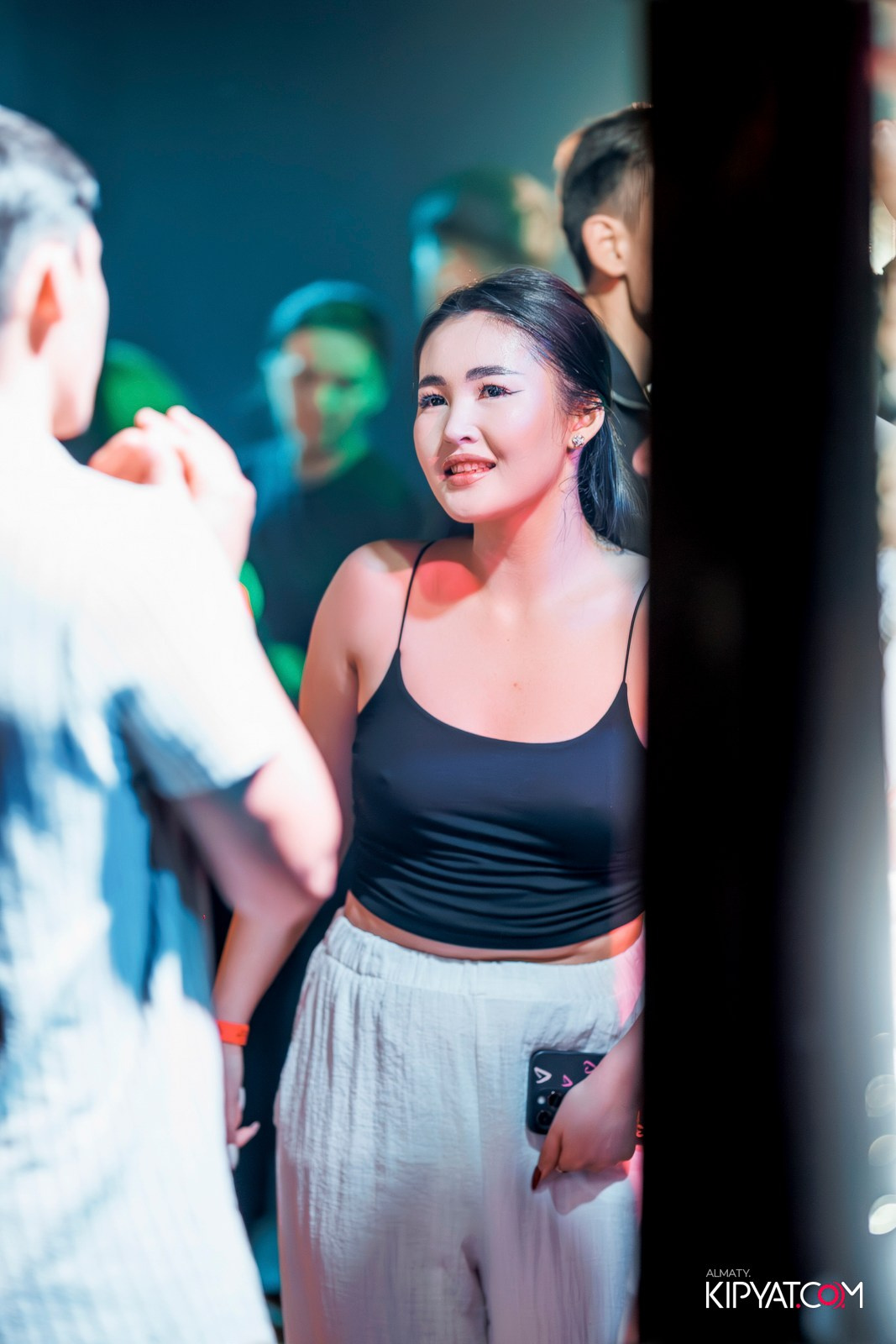 UYAT EMES BAR. КИПЯТКОМ АЛМАТЫ!