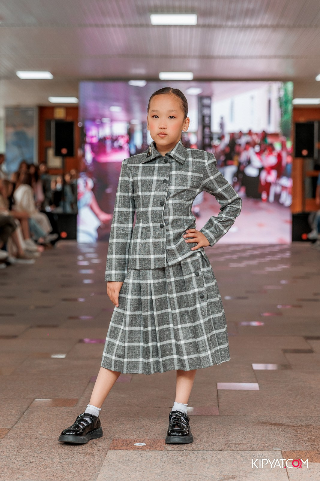 JUNIOR FASHION SHOW. КИПЯТКОМ АЛМАТЫ!
