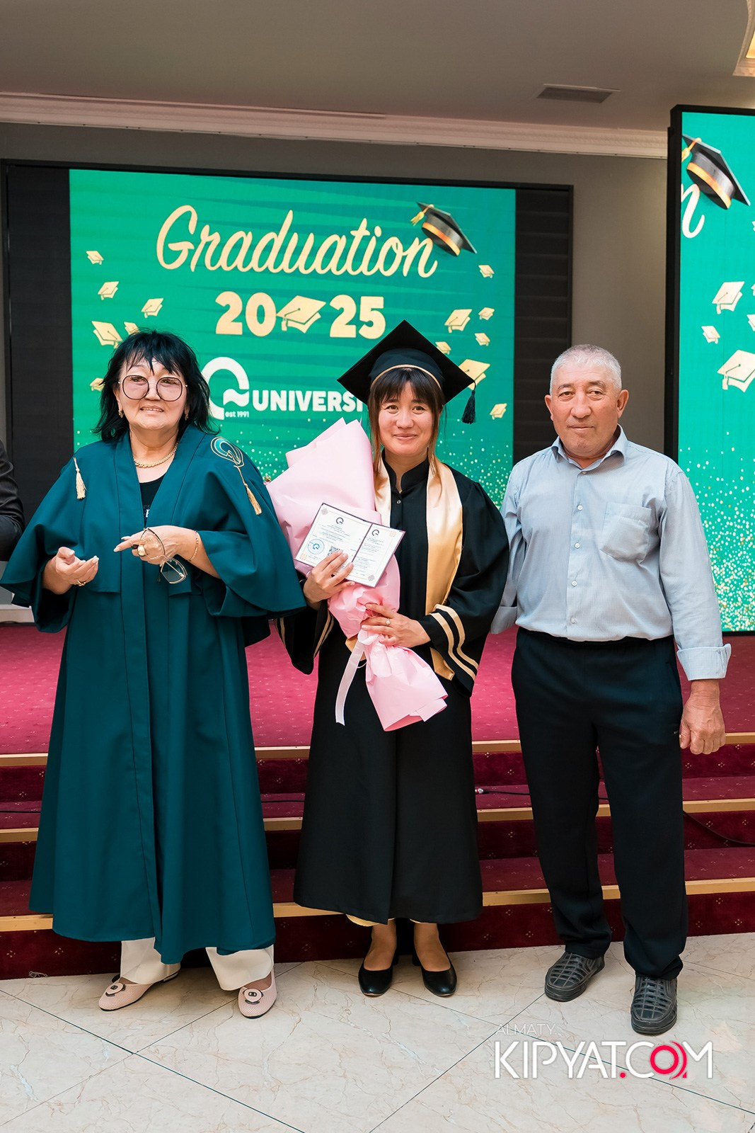 GRADUATION 2025 Q UNIVERSITY. КИПЯТКОМ АЛМАТЫ!