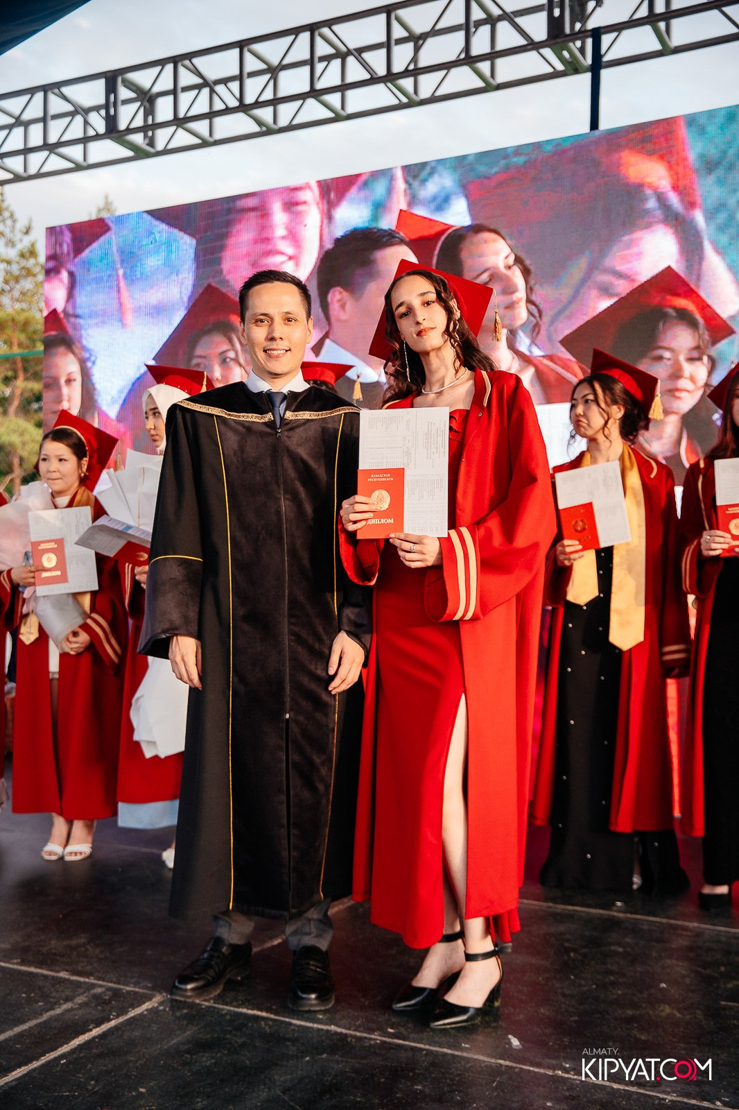 ВРУЧЕНИЕ ДИПЛОМОВ — НАРХОЗ КОЛЛЕДЖ. Part 4. КИПЯТКОМ АЛМАТЫ!