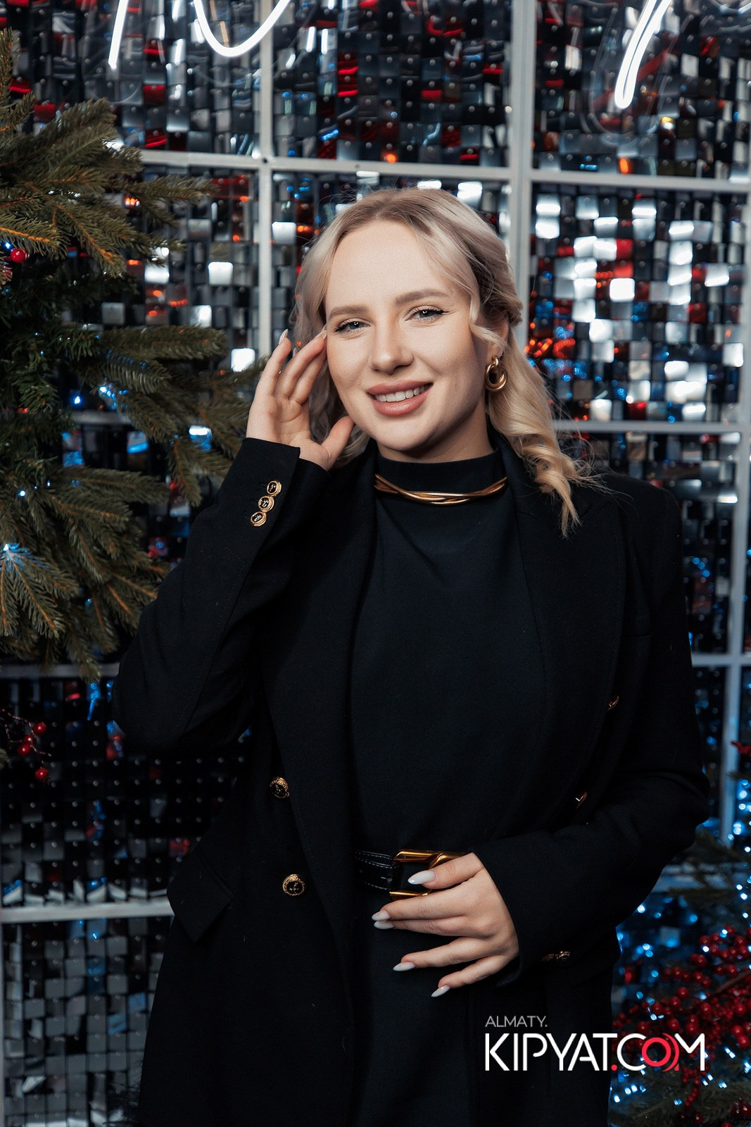 FRIENDS BAR & TERRACE. КИПЯТКОМ АЛМАТЫ!