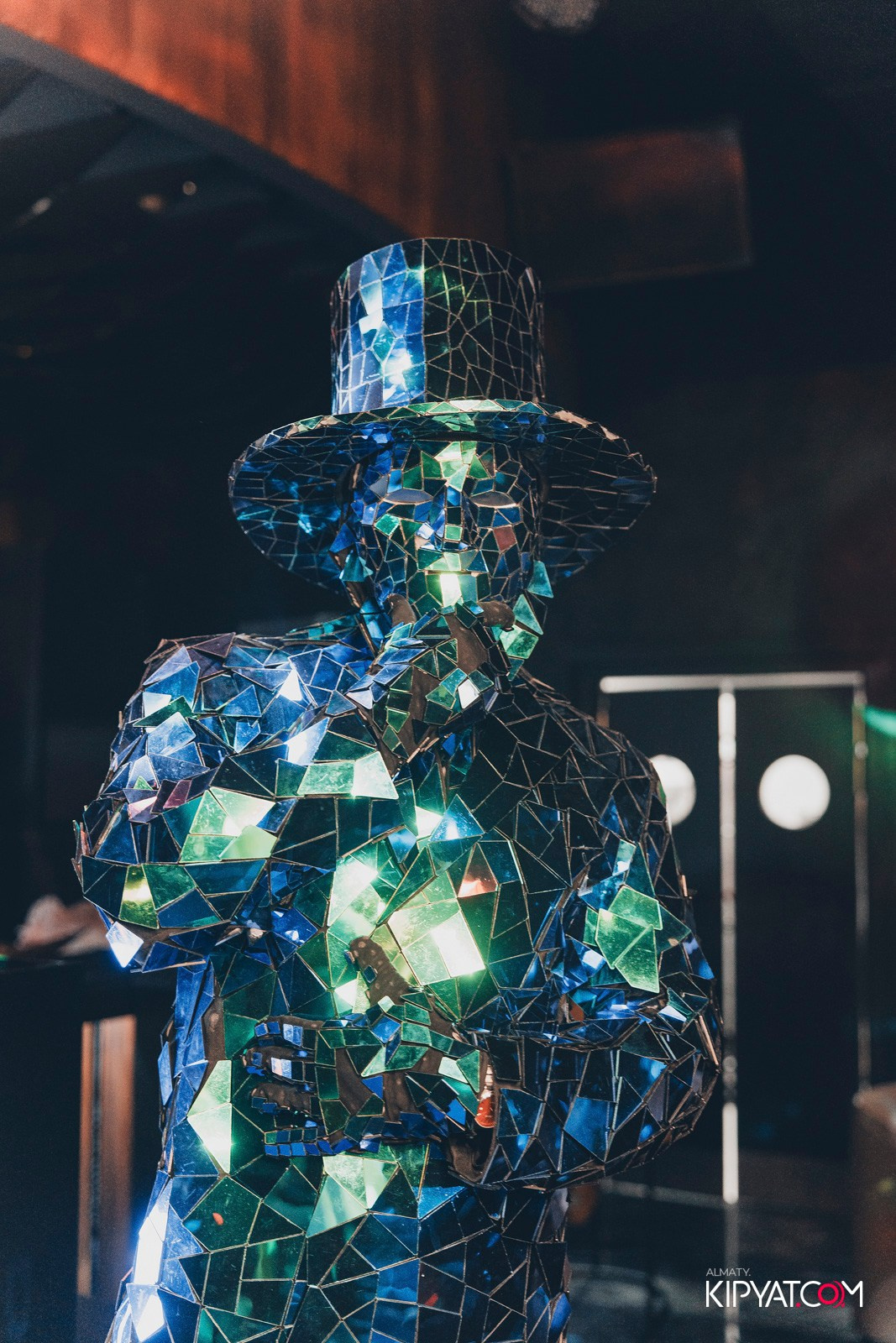 MOOD KARAOKE & TERRACE. КИПЯТКОМ АЛМАТЫ!