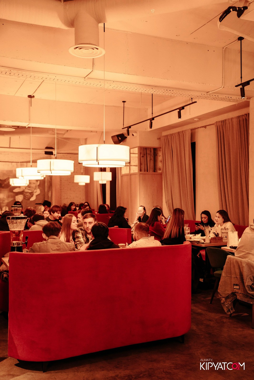 OKTOBERFEST — ПИНТА НА ТУЛЕБАЕВА. КИПЯТКОМ АЛМАТЫ!