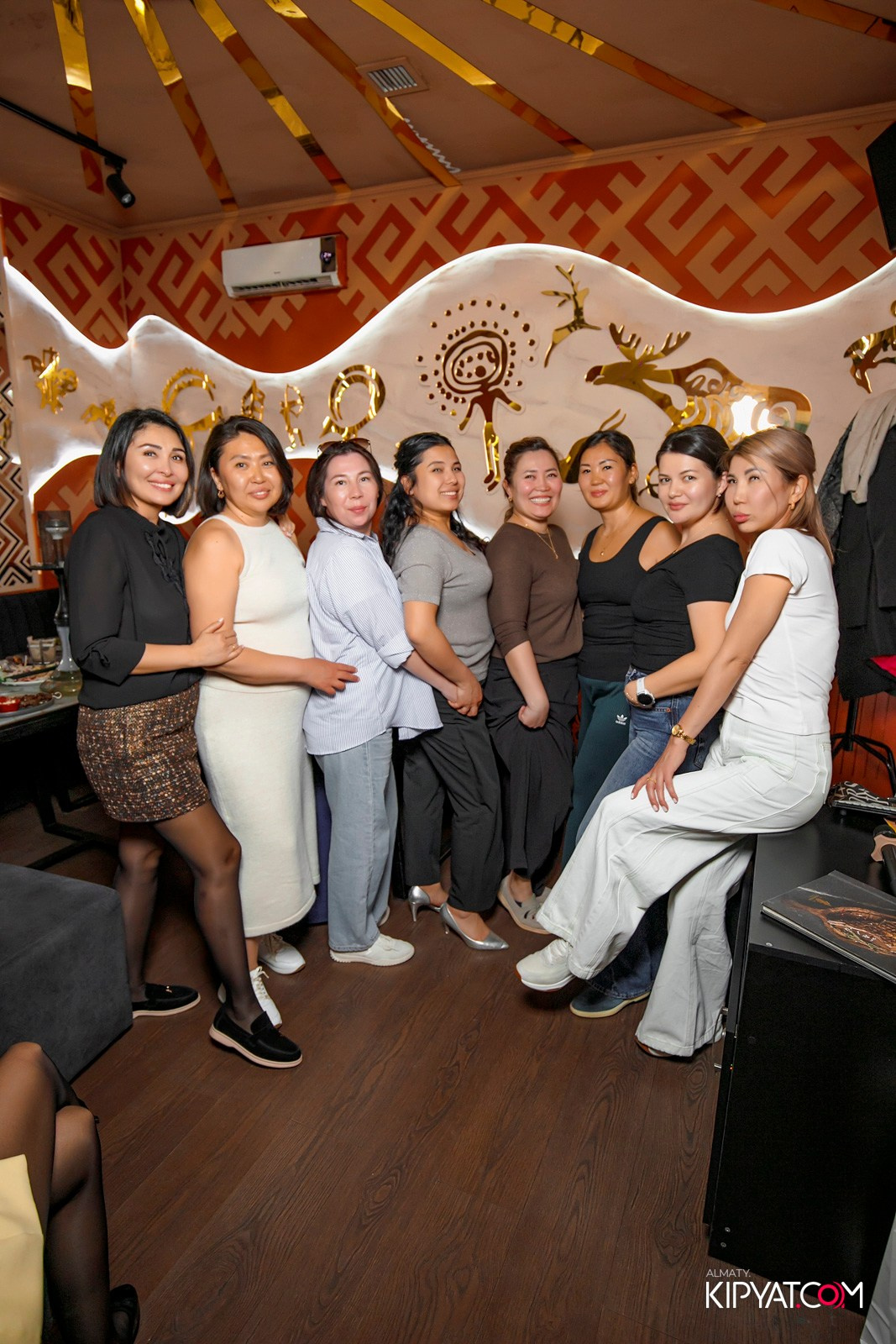 УХО И МЕДВЕДЬ НА ГАГАРИНА. КИПЯТКОМ АЛМАТЫ! Фотосъемка мероприятий в Алматы