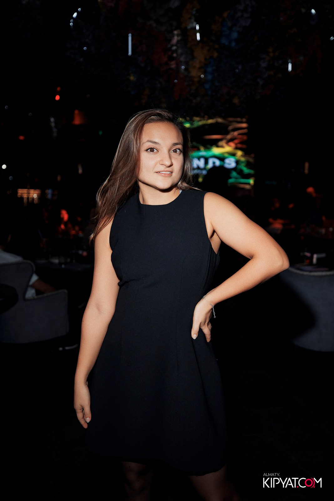 FRIENDS BAR & TERRACE. КИПЯТКОМ АЛМАТЫ!