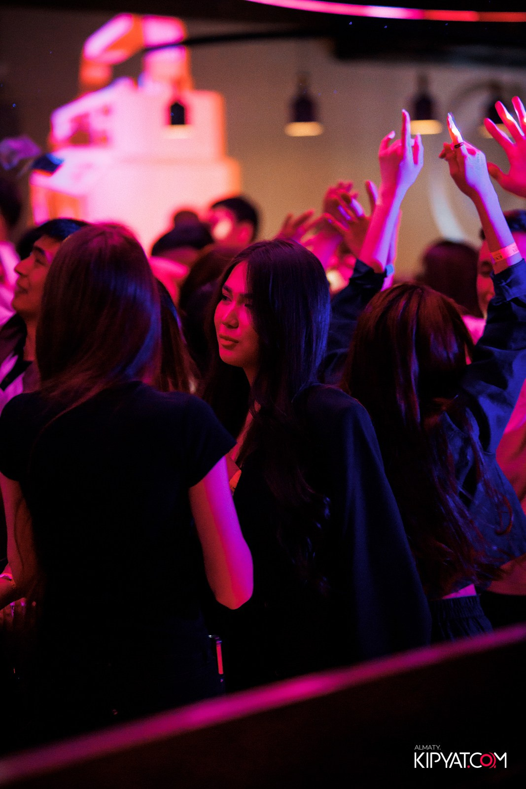 EVENT BAR. КИПЯТКОМ АЛМАТЫ!
