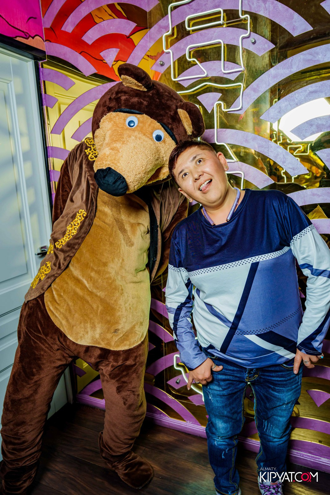 УХО И МЕДВЕДЬ НА САИНА. КИПЯТКОМ АЛМАТЫ!