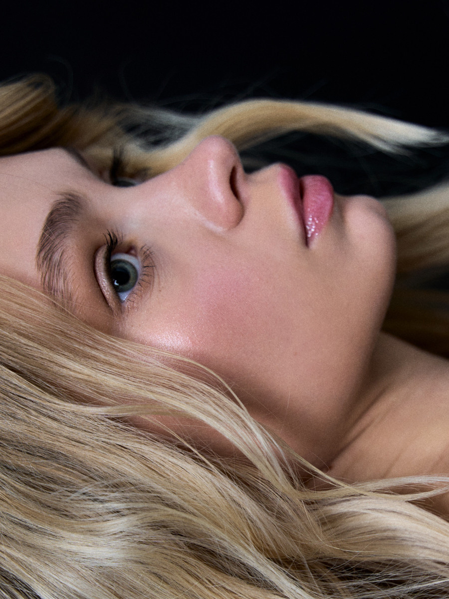 Photos. Фотограф Москва Арина Жарова, частные фотосессии и коммерческие съемки