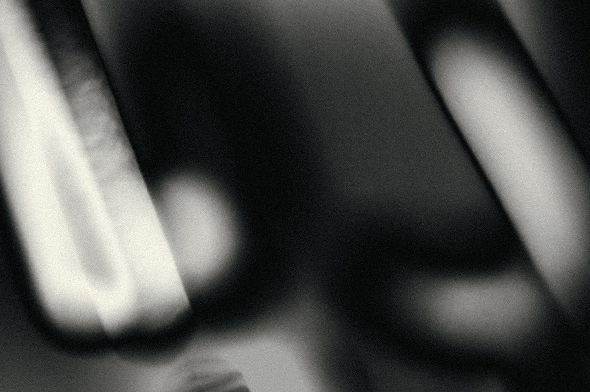 Bw. ПЕТР ПОПОВ | VISUAL ARTIST