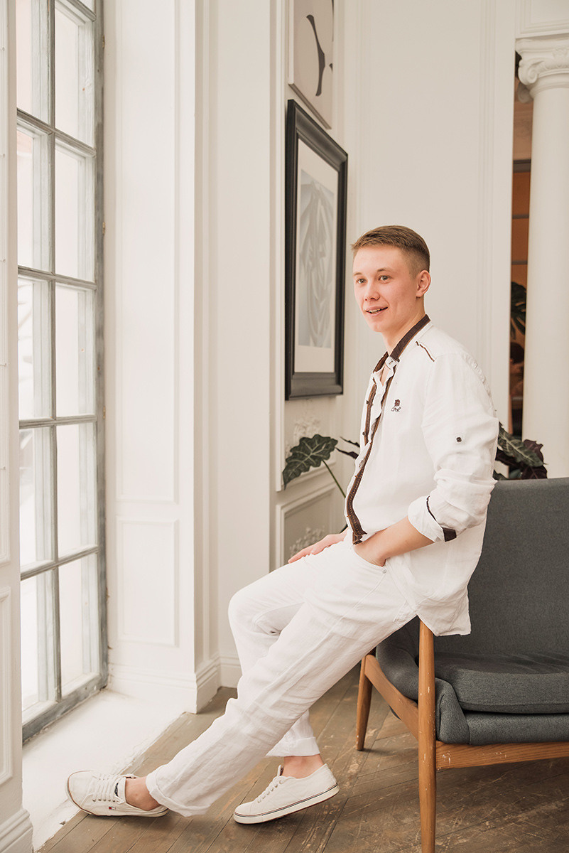 Предсвадебная фотосъемка лавстори в особняке Роял. Свадебный и семейный фотограф в Москве Светлана Зоткина