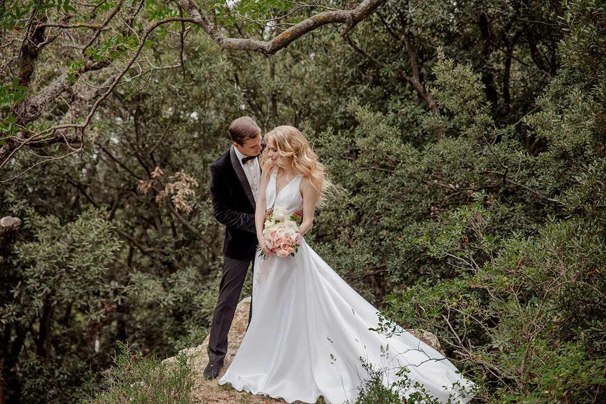 Стильная фотосессия свадьбы в Воронцовском парке. Свадебный и семейный фотограф в Москве Светлана Зоткина