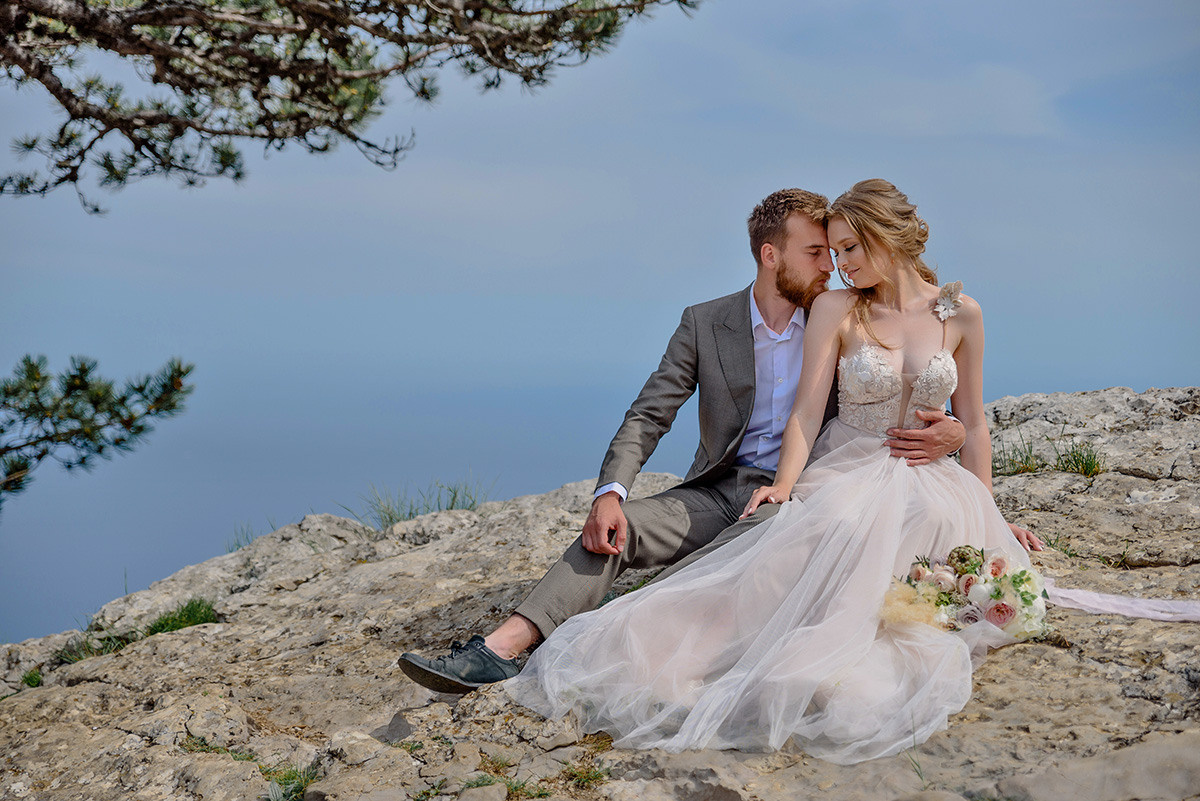 Фотосъемка свадьбы в горах Ай-Петри. Свадебный и семейный фотограф в Москве Светлана Зоткина