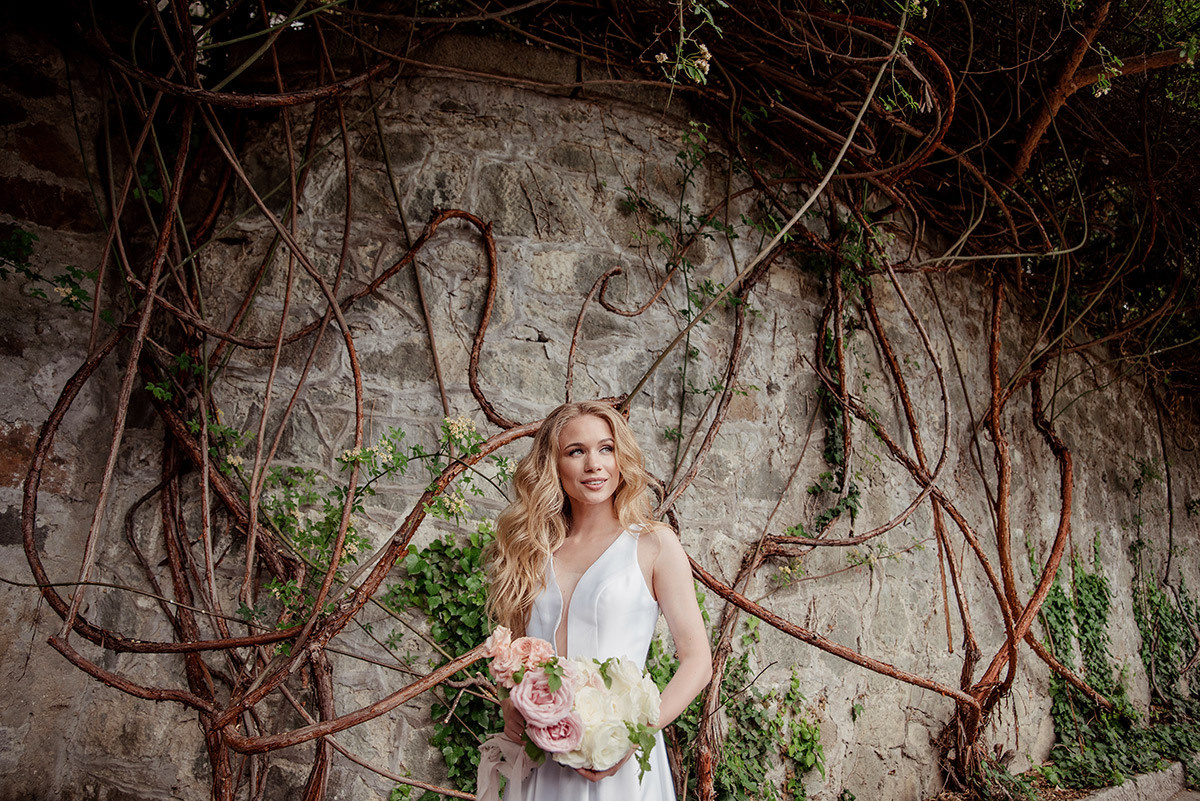 Стильная фотосессия свадьбы в Воронцовском парке. Свадебный и семейный фотограф в Москве Светлана Зоткина