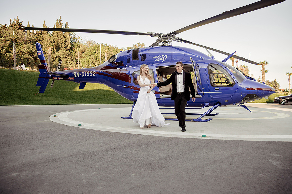 Стильная фотосессия свадьбы в Воронцовском парке. Свадебный и семейный фотограф в Москве Светлана Зоткина