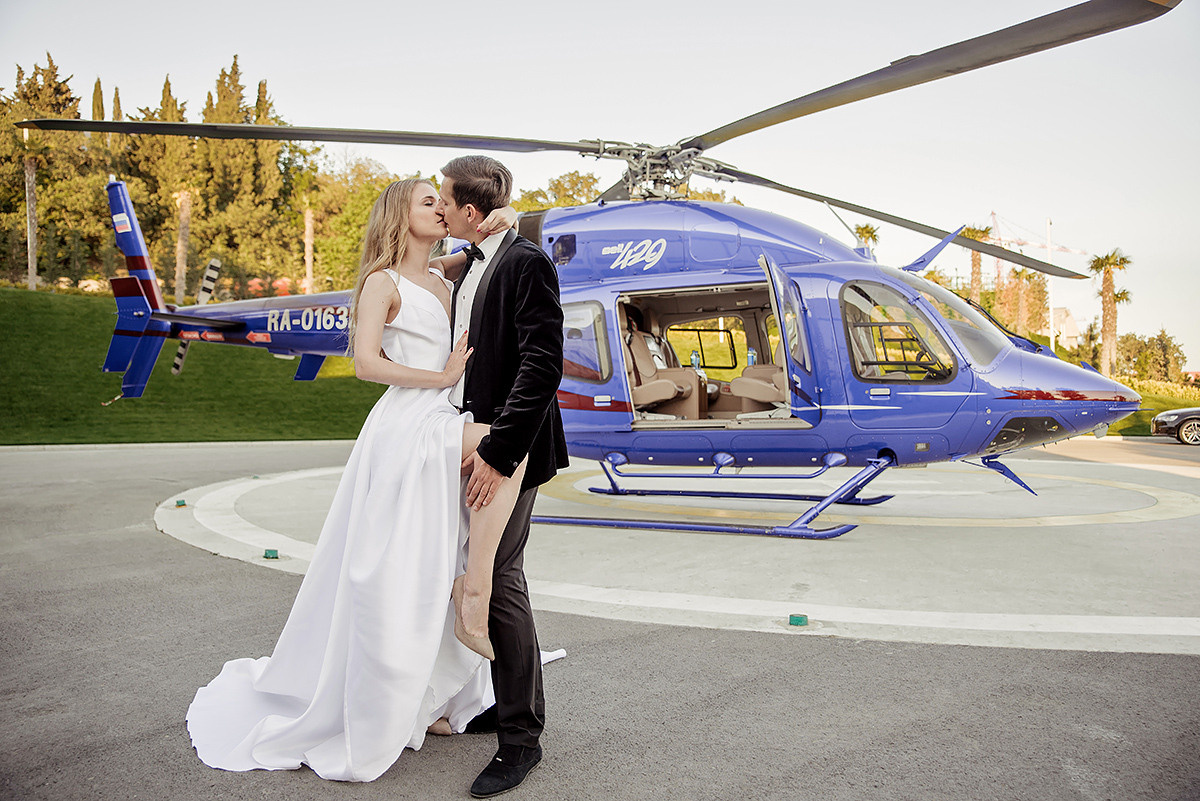 Стильная фотосессия свадьбы в Воронцовском парке. Свадебный и семейный фотограф в Москве Светлана Зоткина