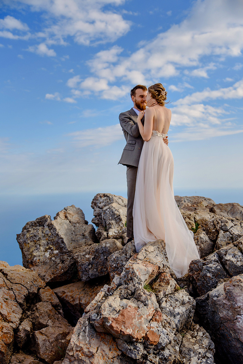 Фотосъемка свадьбы в горах Ай-Петри. Свадебный и семейный фотограф в Москве Светлана Зоткина