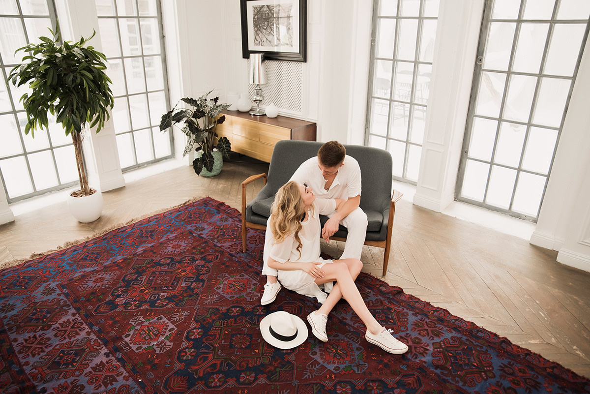 Предсвадебная фотосъемка лавстори в особняке Роял. Свадебный и семейный фотограф в Москве Светлана Зоткина