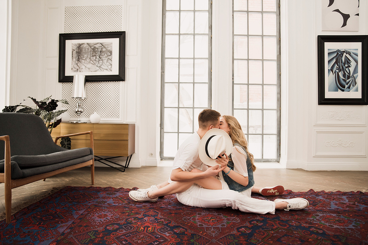 Предсвадебная фотосъемка лавстори в особняке Роял. Свадебный и семейный фотограф в Москве Светлана Зоткина