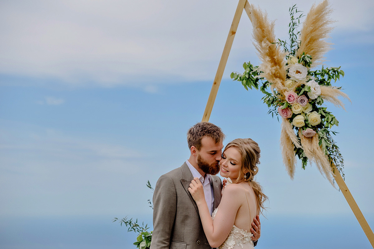 Фотосъемка свадьбы в горах Ай-Петри. Свадебный и семейный фотограф в Москве Светлана Зоткина