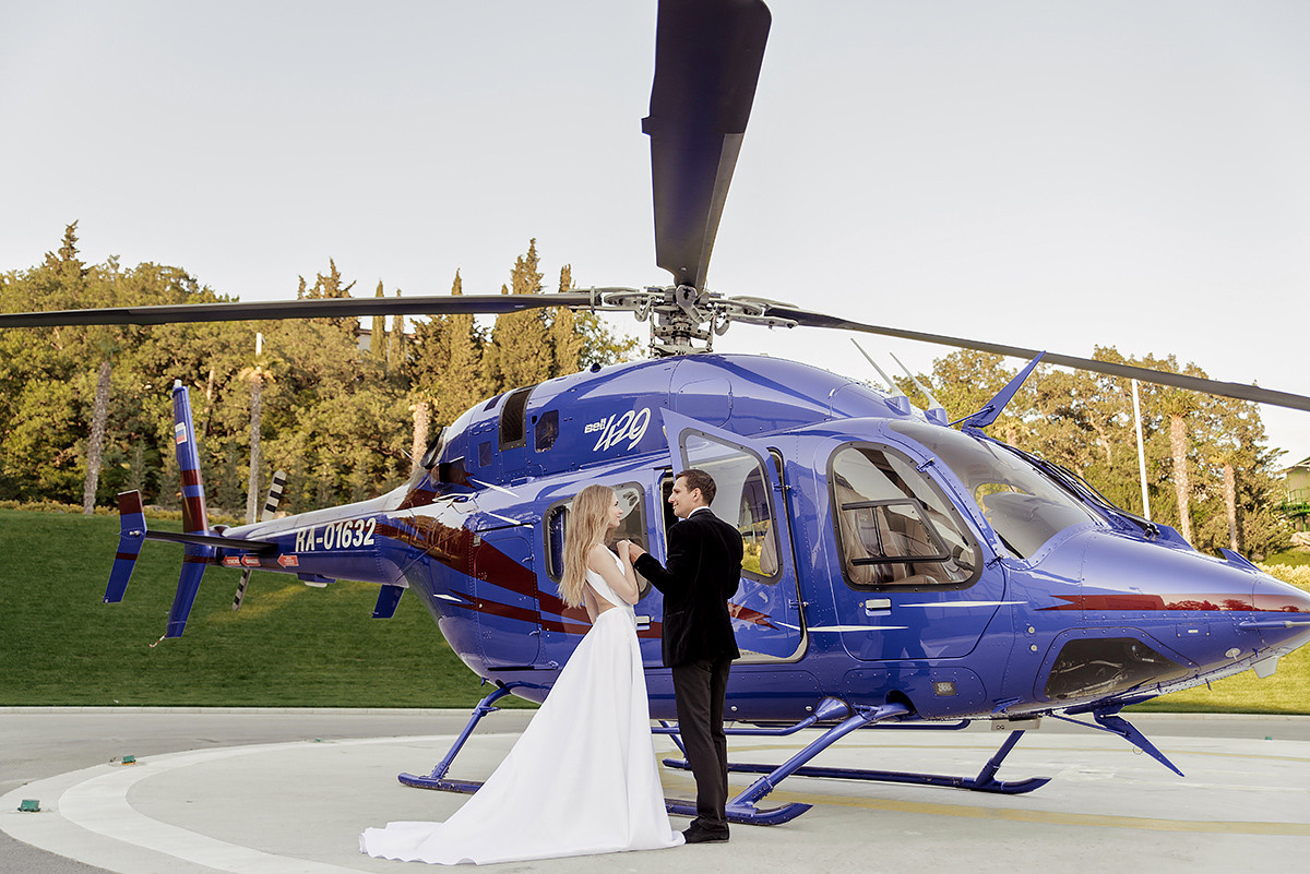 Стильная фотосессия свадьбы в Воронцовском парке. Свадебный и семейный фотограф в Москве Светлана Зоткина