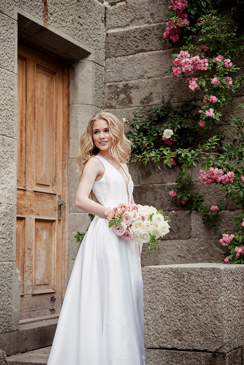 Стильная фотосессия свадьбы в Воронцовском парке. Свадебный и семейный фотограф в Москве Светлана Зоткина