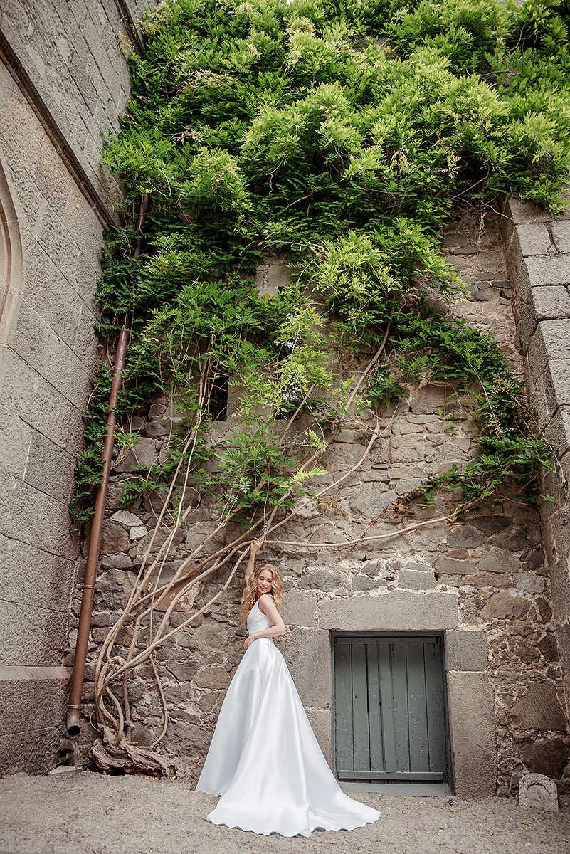 Стильная фотосессия свадьбы в Воронцовском парке. Свадебный и семейный фотограф в Москве Светлана Зоткина