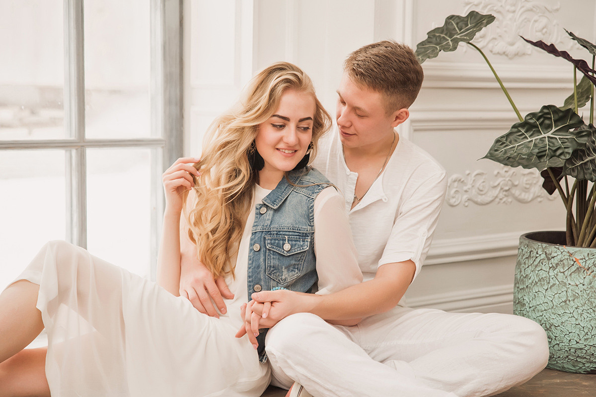 Предсвадебная фотосъемка лавстори в особняке Роял. Свадебный и семейный фотограф в Москве Светлана Зоткина