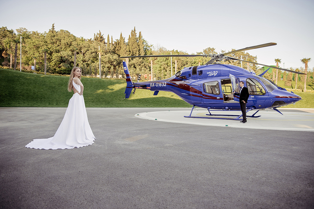 Стильная фотосессия свадьбы в Воронцовском парке. Свадебный и семейный фотограф в Москве Светлана Зоткина