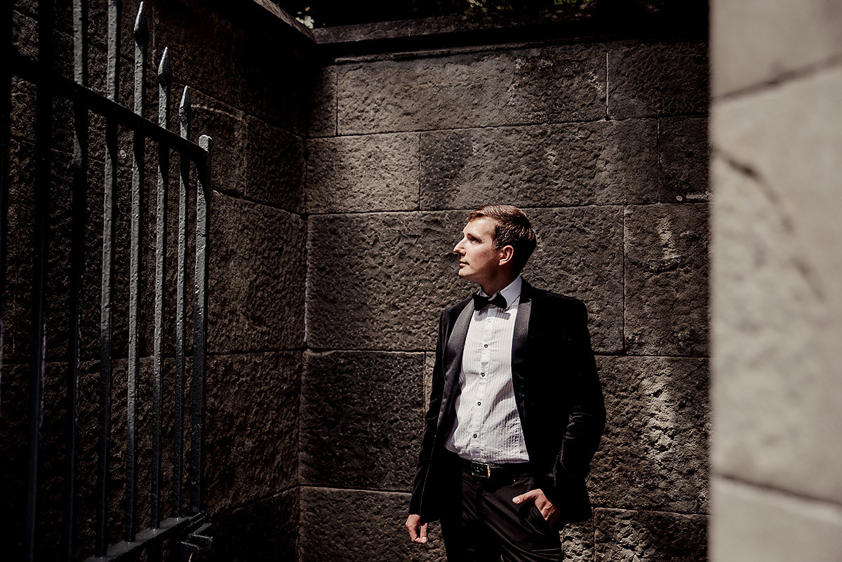 Стильная фотосессия свадьбы в Воронцовском парке. Свадебный и семейный фотограф в Москве Светлана Зоткина