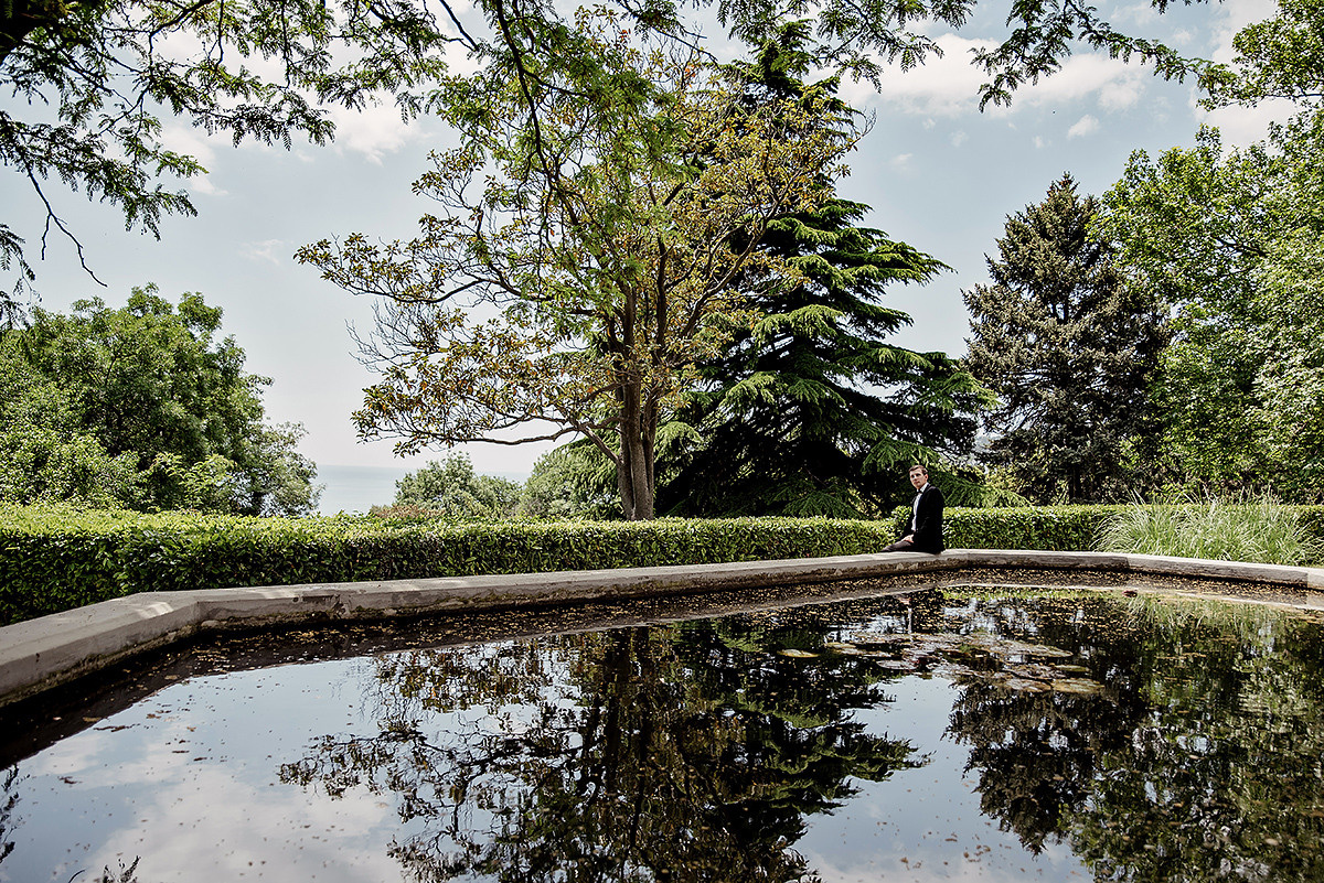 Стильная фотосессия свадьбы в Воронцовском парке. Свадебный и семейный фотограф в Москве Светлана Зоткина