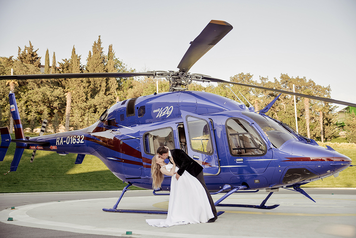 Стильная фотосессия свадьбы в Воронцовском парке. Свадебный и семейный фотограф в Москве Светлана Зоткина